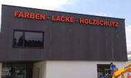 Leuchtbuchstaben, Leuchtschrift, Lichtreklame, Leuchtende Buchstaben, Reklameschrift, Reklame, Schriftzug, Fassadenbuchstaben, Fassadenschrift