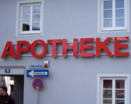 Leuchtbuchstaben, Leuchtschrift, Lichtreklame, Leuchtende Buchstaben, Reklameschrift, Reklame, Schriftzug, Fassadenbuchstaben, Fassadenschrift